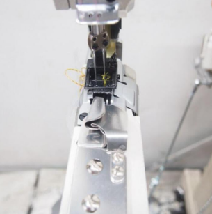 유니콘DT6-H892/3-D 와끼체인재봉기