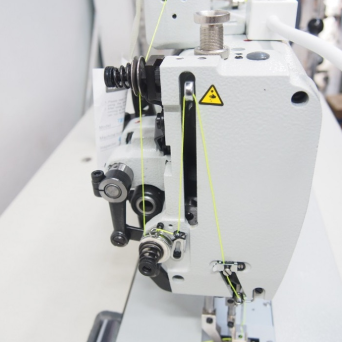 티피컬243통가죽재봉기